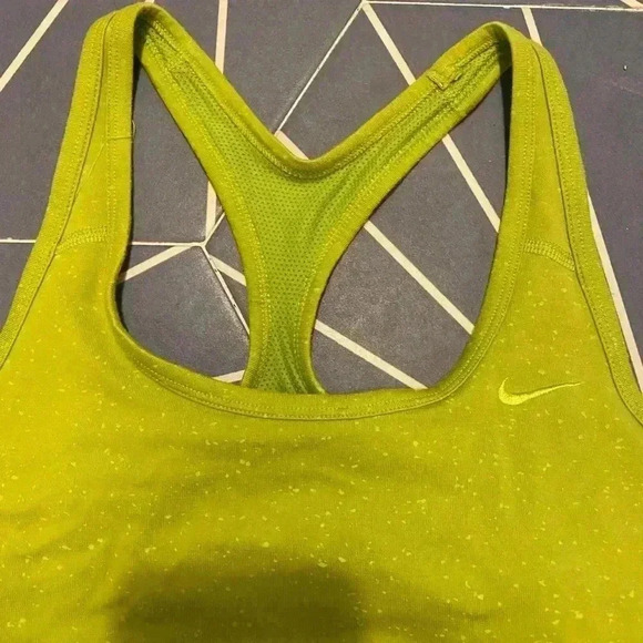 Nike sports tank in lime green. - Picture 4 of 4